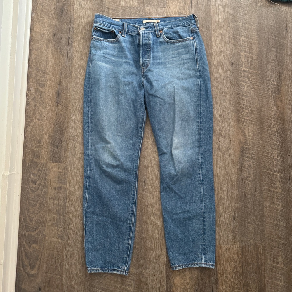 Levi’s Wedgie Jeans